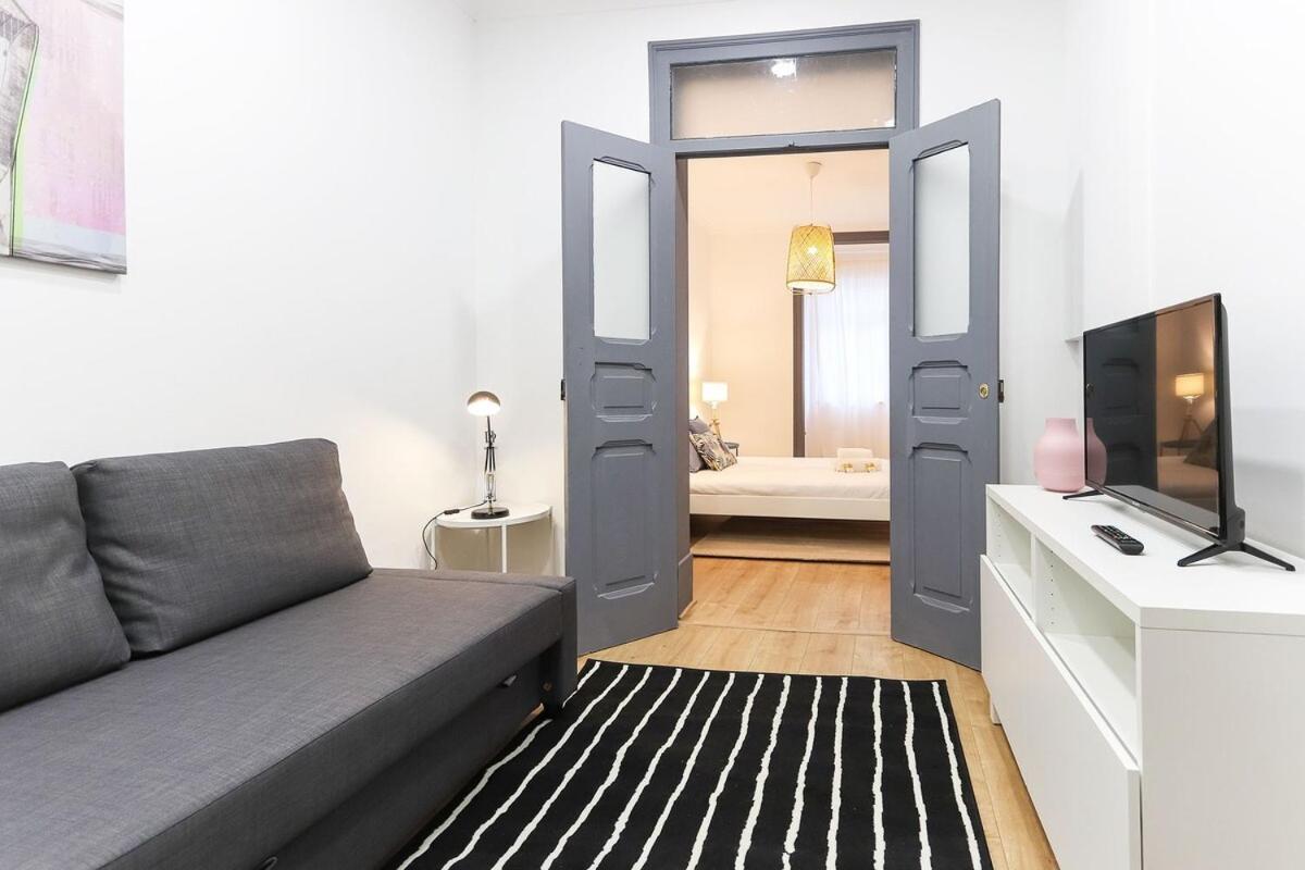 Typical 2 Charming Flat By Homeful Homes Apartment Lissabon
